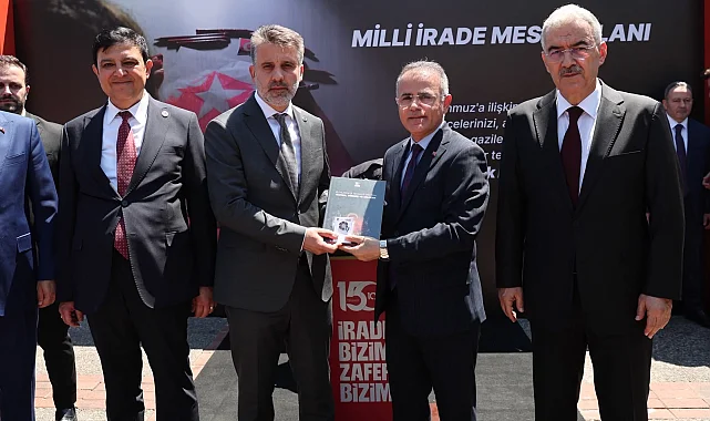 Bursa'da 15 Temmuz programı şehitler anması ile başladı