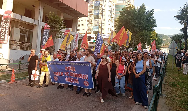 Bursa'da Madımak Katliamı'nda yaşamını yitirenler anıldı