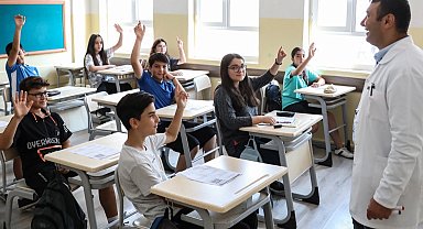 Derslerin saatleri değişti! Resmi Gazete'de yayımlandı