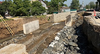 Düzce Aydınpınar'da hasar gören köprüler yenileniyor