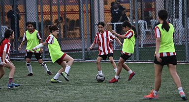Futbol Akademisi'nde yaz dönemi