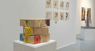 'Genç Buluşmalar' Taksim Sanat'ta ziyarete açıldı