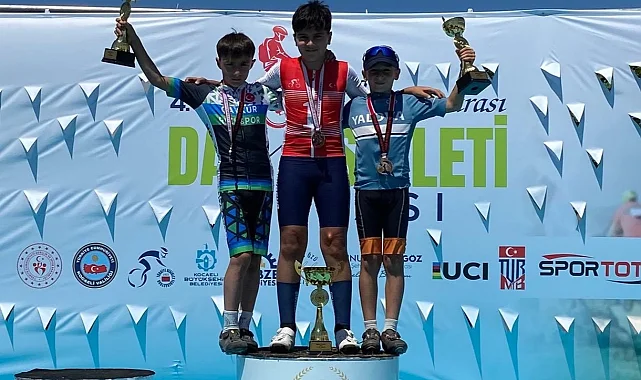 Güreşte ve bisiklette Sakaryalı sporcular madalyaları topladı