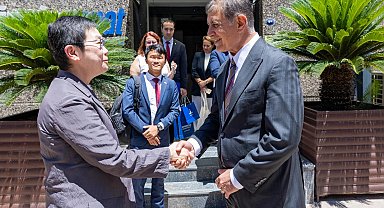 İzmir'de Başkan Tugay'dan Singapur'a İEF ve EXPO 2027 daveti