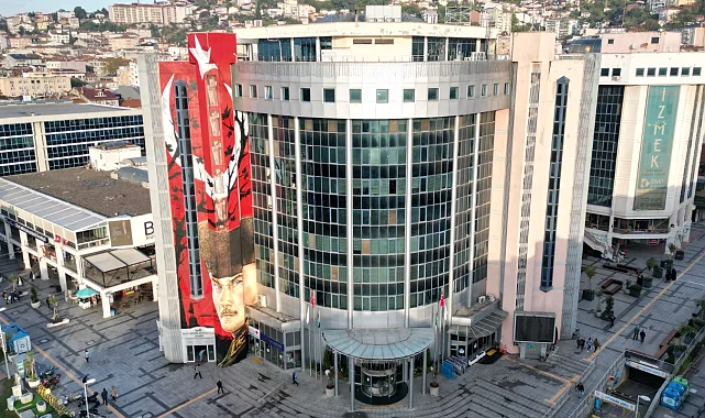 İzmit Belediyesi'ne soruşturma! Başkan Hürriyet dahil 31 gözaltı!