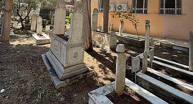 İzmit Hüseyin Paşa Camii haziresine Büyükşehir vefası