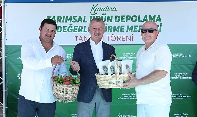 Kandıralı çiftçinin deposu Kocaeli Büyükşehir'den