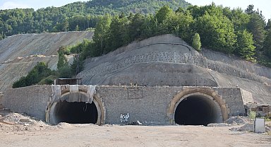 Karadeniz'i Akdeniz'e bağlayacak... 8 bakan eskiten tünel halen açılmadı!