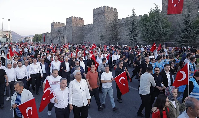 Kayseri Büyükşehir'den 15 Temmuz mesaisi