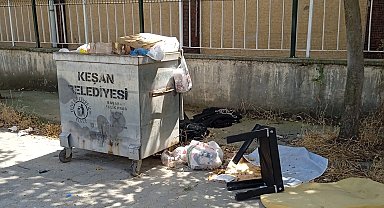 Keşan'da vatandaşlardan ot ve çöp isyanı