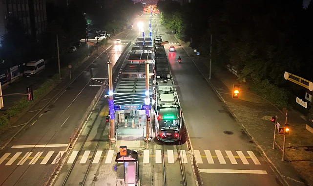 Kocaeli Akçaray'da çift dizi tramvayla yeni ulaşım dönemi