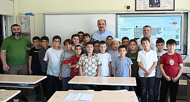 Konya'da Başkan Altay hafızlık eğitimi alan kursiyerlerle buluştu