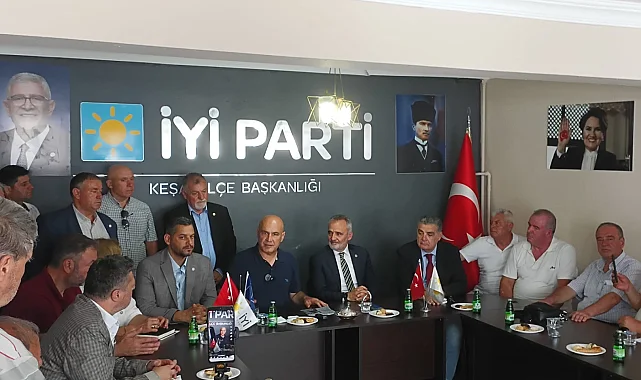 Turhan Çömez Keşan'da konuştu... Türkiye'nin en büyük sorunu tek adam rejimi