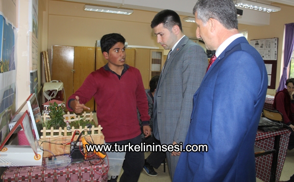 Başarılı öğrenciler ödüllendirildi