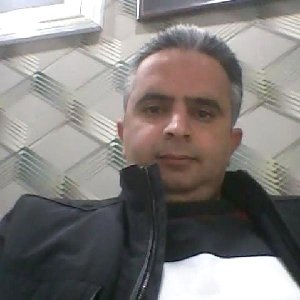Denize giren ambulans şoförü boğuldu
