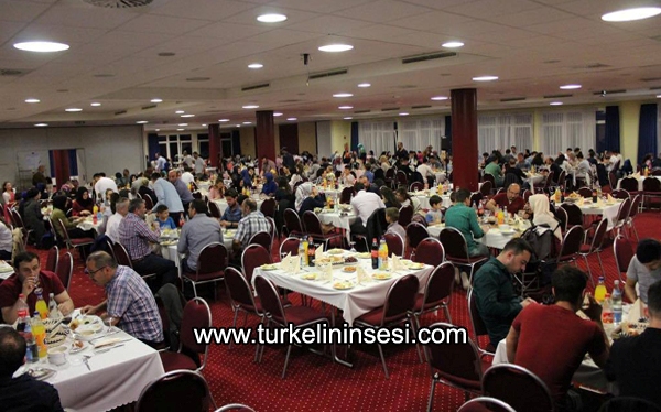 Gurbetteki Türkelililer iftarda buluştu