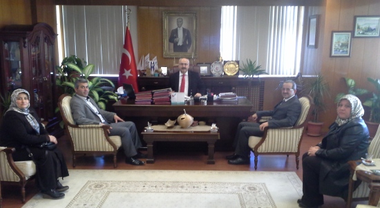 Güzelkent Derneği’nden Vali Köşger’e nezaket ziyareti