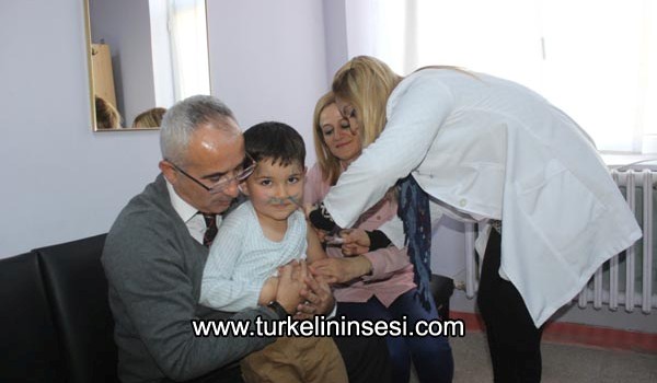 İlçemizde öğrencilere aşı uygulaması