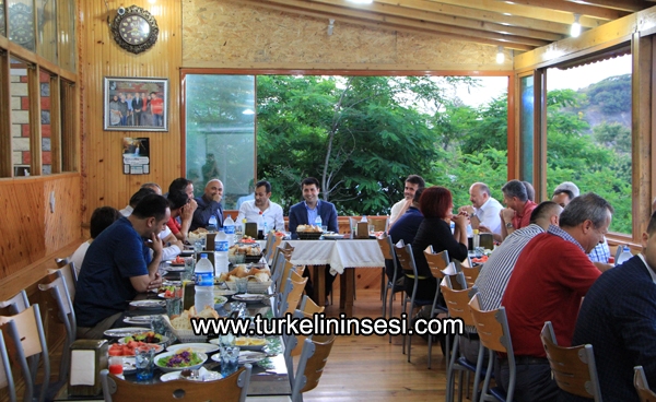 Kaymakam Karali’ye veda yemeği