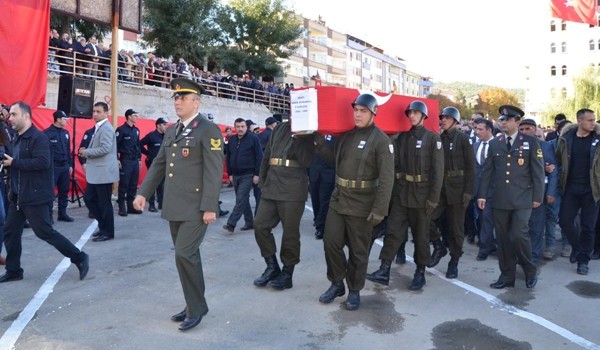 Sinop şehidine ağladı