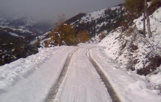 Türkeli’nin köylerine yılın ilk karı yağdı