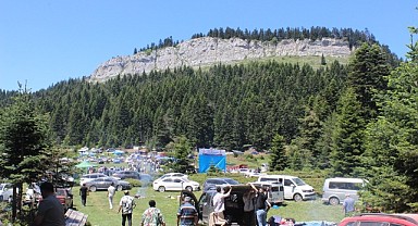 Türkeli'de bayram coşkusu yaylada yaşandı